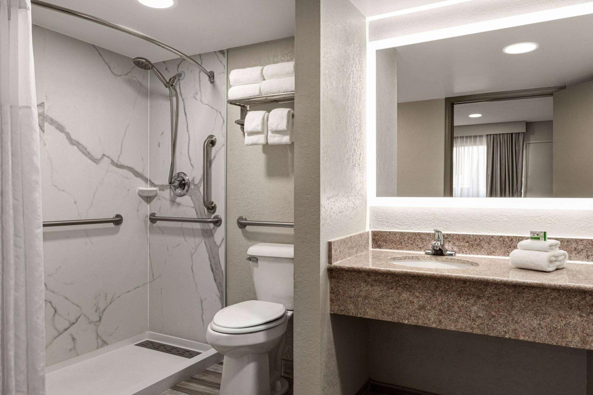 Hotel Baymont By Wyndham Emporia Va Zewnętrze zdjęcie
